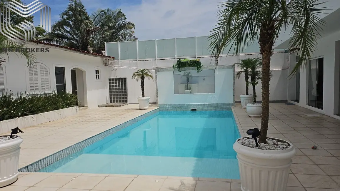 Casa de Condomínio com 5 quartos à venda, 600m2 em Recreio dos Bandeirantes, Rio De Janeiro - RJ - imagem 2 Foto 2 de Casa de Condomínio com 5 quartos à venda, 600m2 em Recreio dos Bandeirantes, Rio De Janeiro - RJ