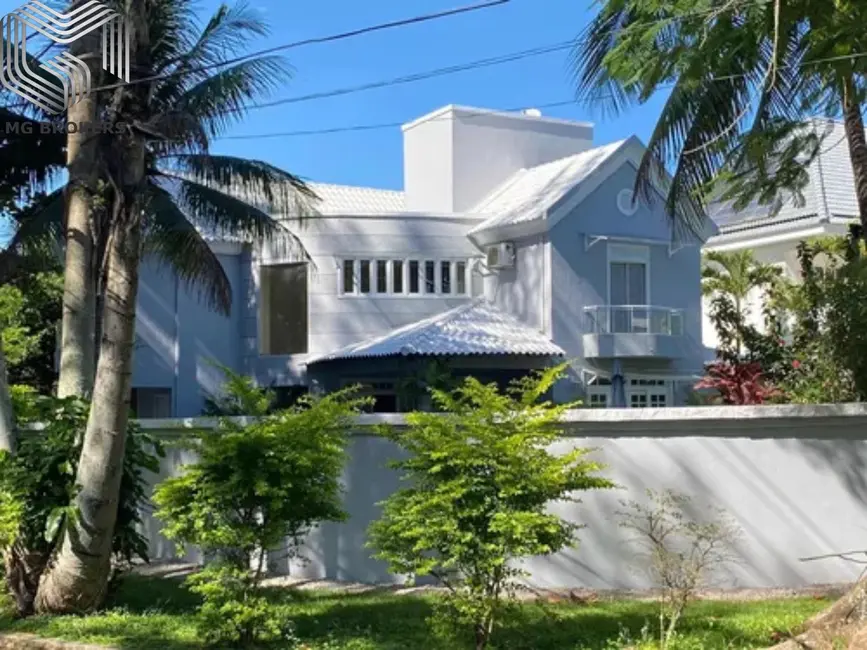 Casa de Condomínio com 8 quartos à venda, 550m2 em Recreio dos Bandeirantes, Rio De Janeiro - RJ - imagem 1 Foto 1 de Casa de Condomínio com 8 quartos à venda, 550m2 em Recreio dos Bandeirantes, Rio De Janeiro - RJ