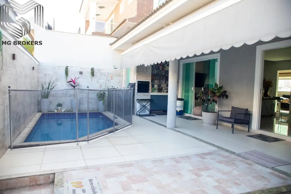 Casa de Condomínio com 4 quartos à venda, 315m2 em Pechincha, Rio De Janeiro - RJ - imagem 2 Foto 2 de Casa de Condomínio com 4 quartos à venda, 315m2 em Pechincha, Rio De Janeiro - RJ