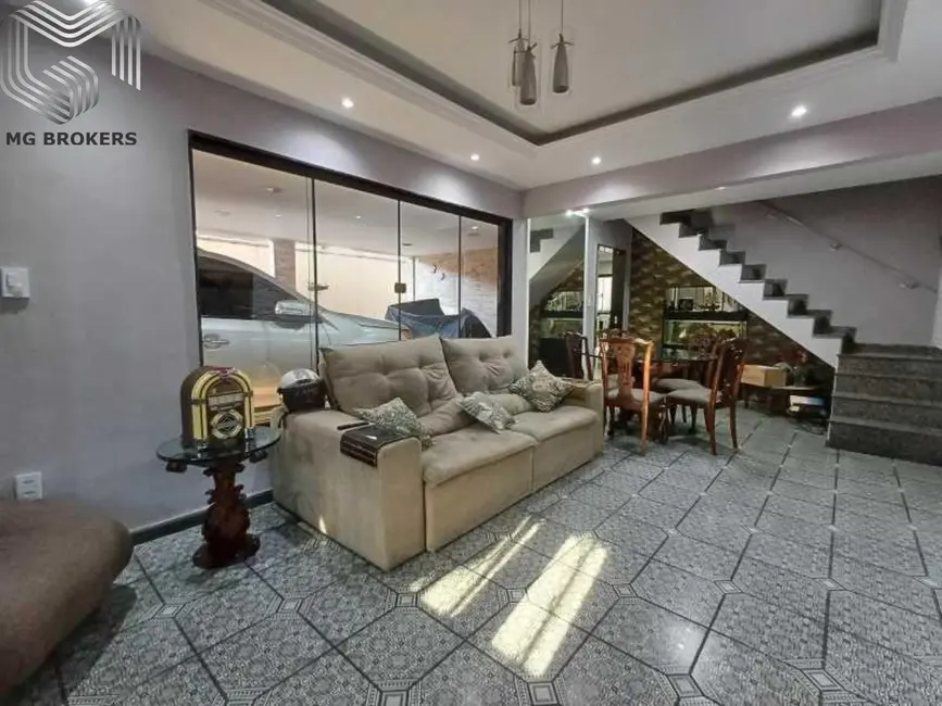 Casa de Condomínio com 4 quartos à venda, 315m2 em Pechincha, Rio De Janeiro - RJ - imagem 8 Foto 8 de Casa de Condomínio com 4 quartos à venda, 315m2 em Pechincha, Rio De Janeiro - RJ