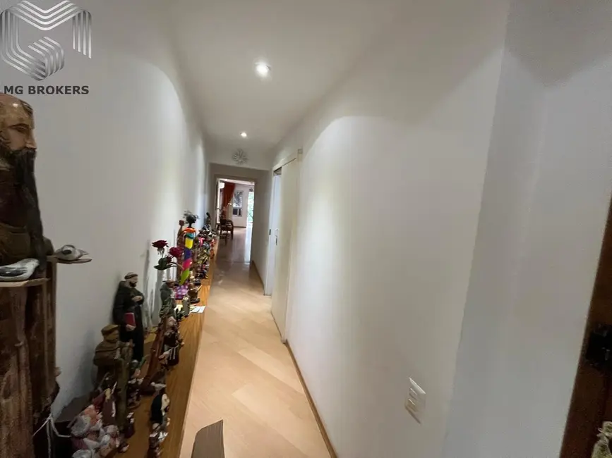 Apartamento com 3 quartos à venda, 143m2 em Vila Isabel, Rio De Janeiro - RJ - imagem 5 Foto 5 de Apartamento com 3 quartos à venda, 143m2 em Vila Isabel, Rio De Janeiro - RJ