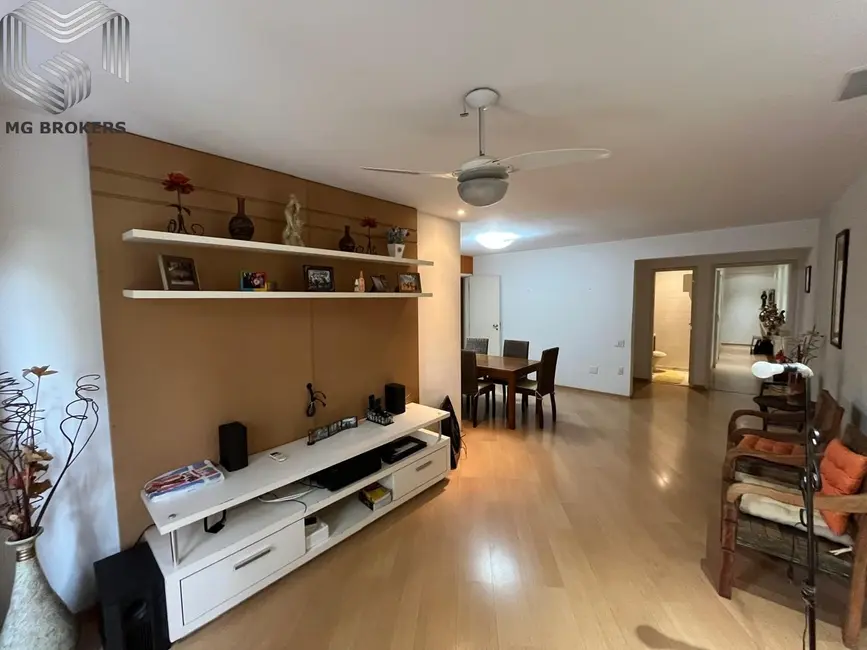 Apartamento com 3 quartos à venda, 143m2 em Vila Isabel, Rio De Janeiro - RJ - imagem 3 Foto 3 de Apartamento com 3 quartos à venda, 143m2 em Vila Isabel, Rio De Janeiro - RJ