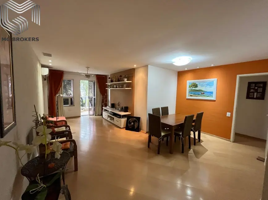 Apartamento com 3 quartos à venda, 143m2 em Vila Isabel, Rio De Janeiro - RJ - imagem 2 Foto 2 de Apartamento com 3 quartos à venda, 143m2 em Vila Isabel, Rio De Janeiro - RJ