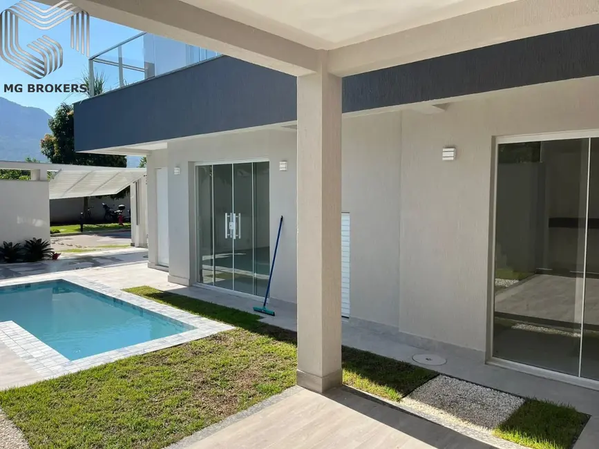 Foto 3 de Casa de Condomínio com 4 quartos à venda e para alugar, 220m2 em Vargem Pequena, Rio De Janeiro - RJ
