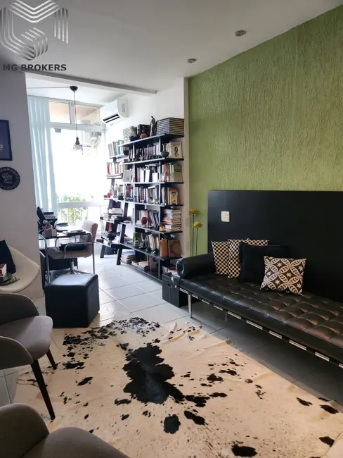 Apartamento à venda em Barra da Tijuca, Rio De Janeiro - RJ - imagem 2 Foto 2 de Apartamento à venda em Barra da Tijuca, Rio De Janeiro - RJ