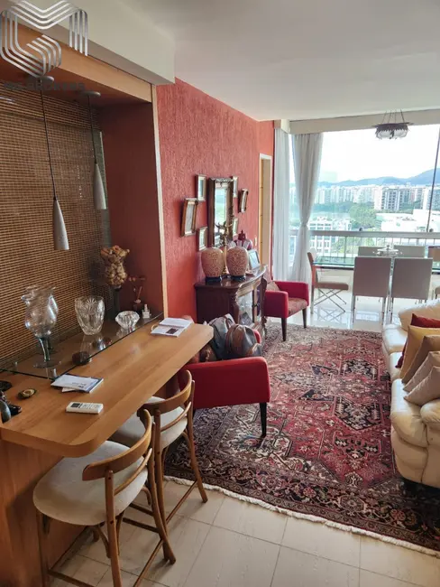 Apartamento à venda em Barra da Tijuca, Rio De Janeiro - RJ - imagem 3 Foto 3 de Apartamento à venda em Barra da Tijuca, Rio De Janeiro - RJ