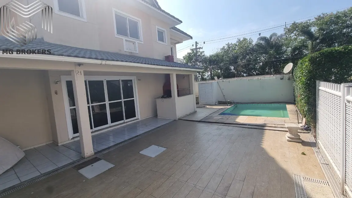 Foto 1 de Casa de Condomínio com 6 quartos à venda e para alugar, 180m2 em Recreio dos Bandeirantes, Rio De Janeiro - RJ