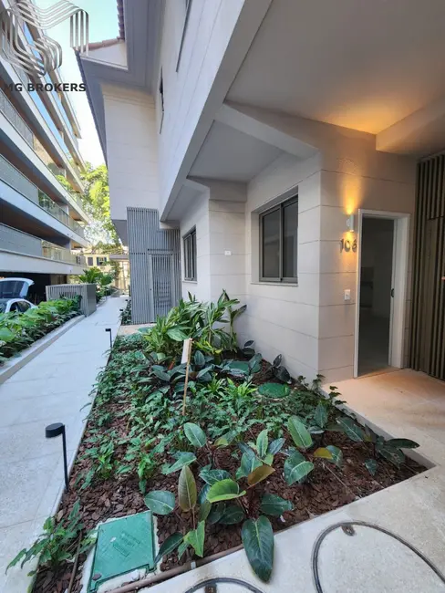 Apartamento com 1 quarto à venda, 47m2 em Urca, Rio De Janeiro - RJ - imagem 2 Foto 2 de Apartamento com 1 quarto à venda, 47m2 em Urca, Rio De Janeiro - RJ