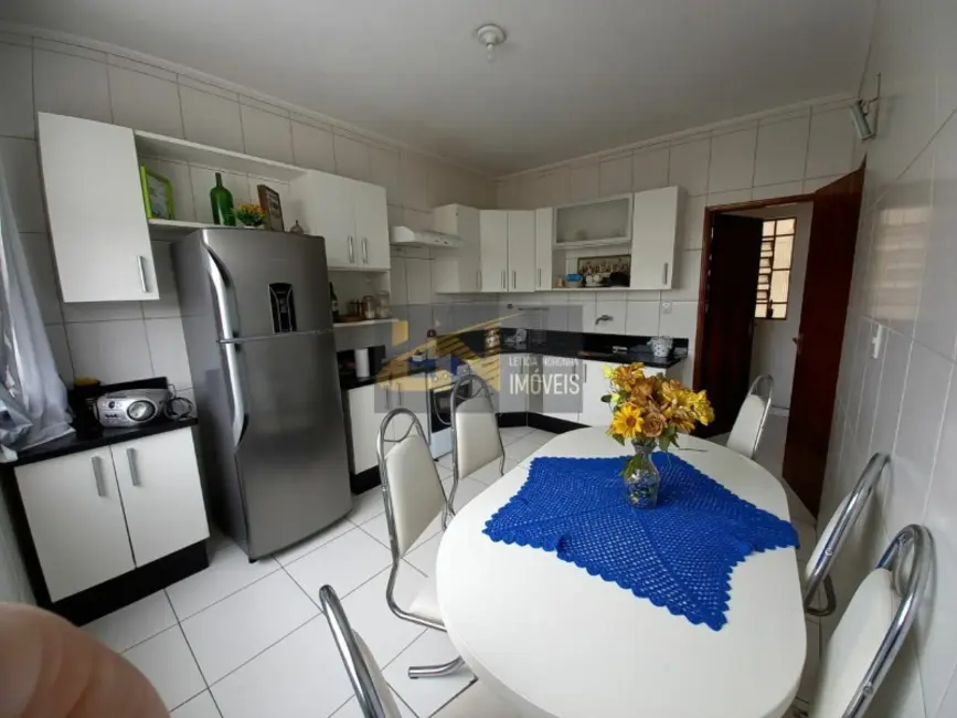 Apartamento com 3 quartos à venda, 362m2 em Sao Lourenco - MG - imagem 9 Foto 9 de Apartamento com 3 quartos à venda, 362m2 em Sao Lourenco - MG