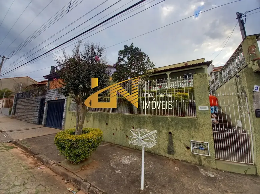 Foto 2 de Casa com 3 quartos à venda, 147m2 em Sao Lourenco - MG