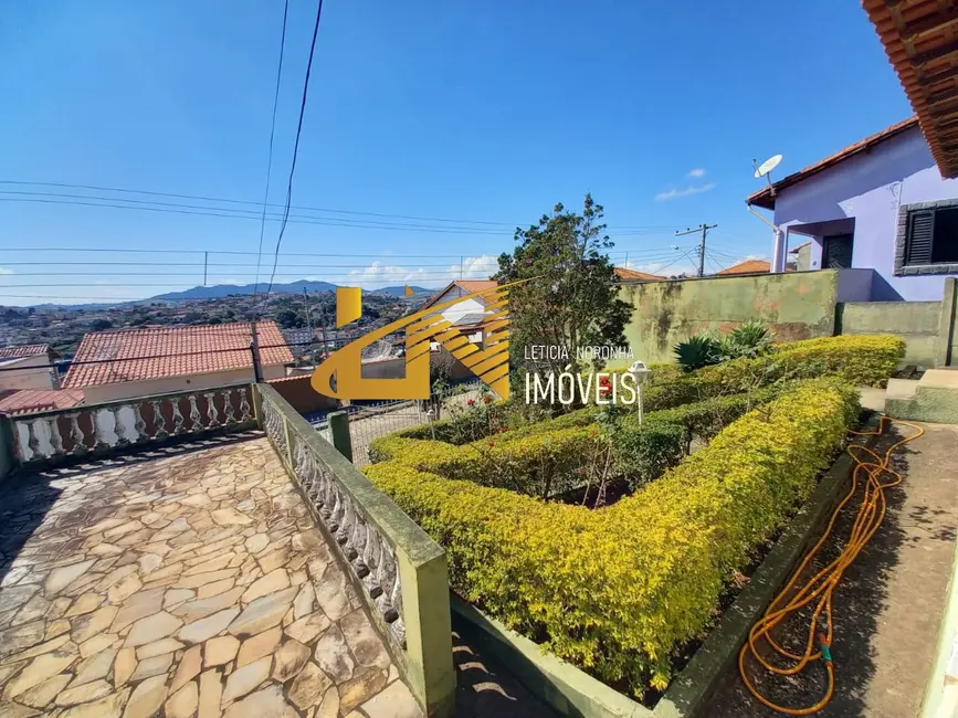 Casa com 3 quartos à venda, 147m2 em Sao Lourenco - MG - imagem 3 Foto 3 de Casa com 3 quartos à venda, 147m2 em Sao Lourenco - MG