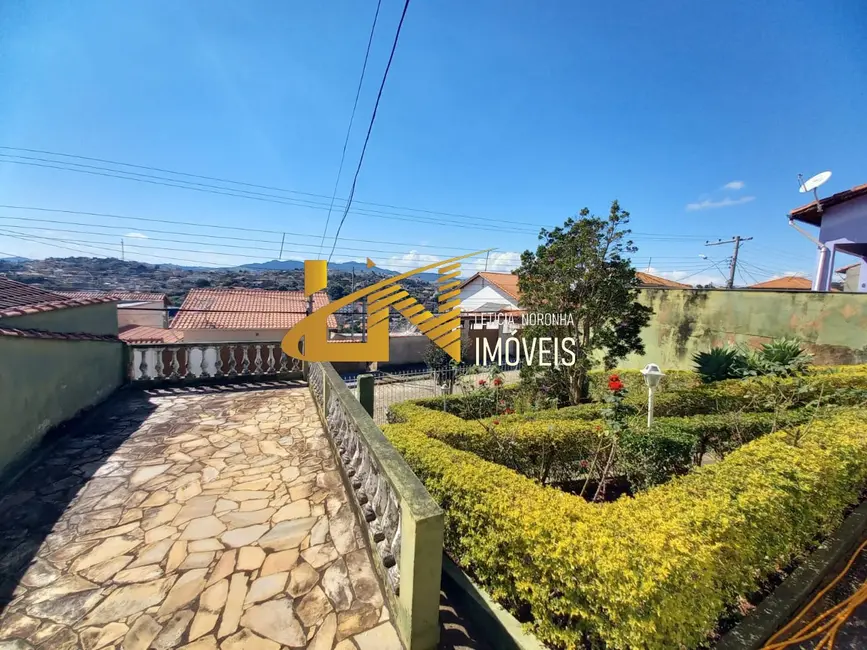 Casa com 3 quartos à venda, 147m2 em Sao Lourenco - MG - imagem 4 Foto 4 de Casa com 3 quartos à venda, 147m2 em Sao Lourenco - MG