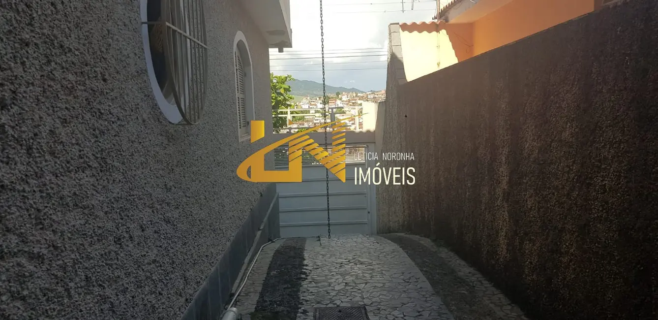 Foto 3 de Casa com 4 quartos à venda, 288m2 em Sao Lourenco - MG