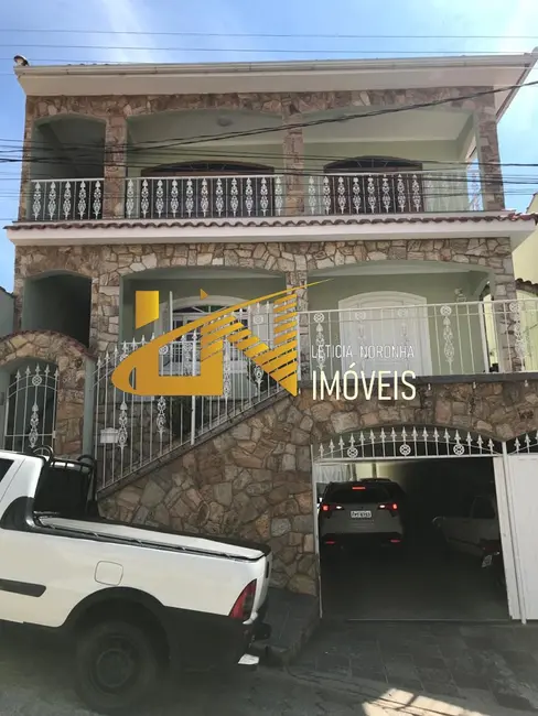 Foto 3 de Casa com 4 quartos à venda, 252m2 em Sao Lourenco - MG