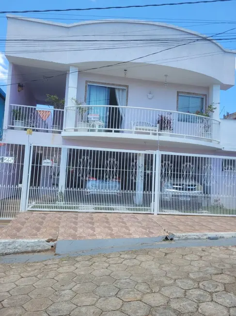 Foto 1 de Casa com 3 quartos à venda, 188m2 em Sao Lourenco - MG