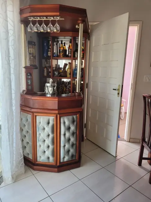 Casa com 3 quartos à venda, 188m2 em Sao Lourenco - MG - imagem 4 Foto 4 de Casa com 3 quartos à venda, 188m2 em Sao Lourenco - MG