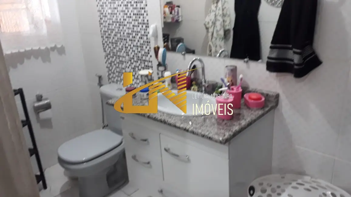 Foto 8 de Casa com 2 quartos à venda, 169m2 em Sao Lourenco - MG