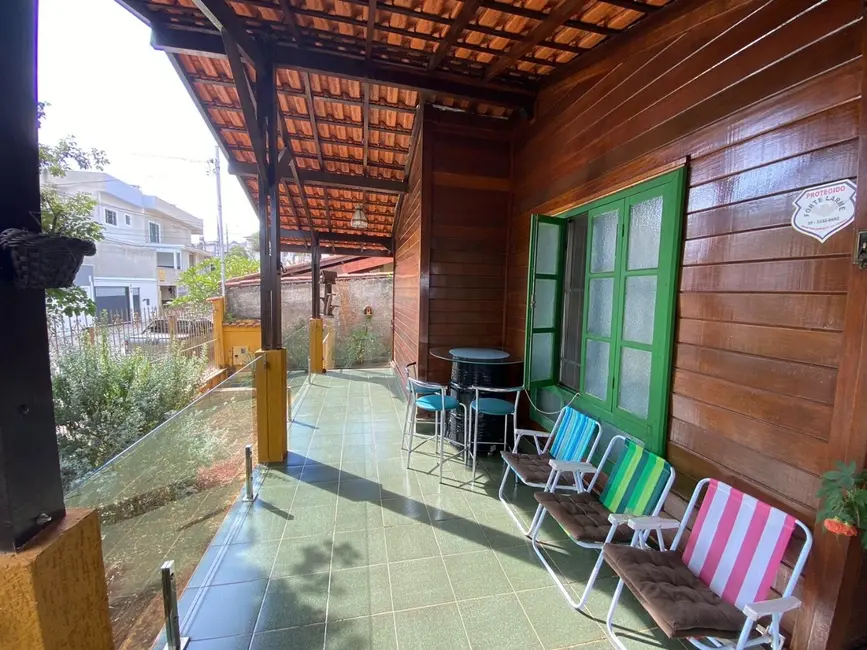 Casa com 4 quartos à venda, 115m2 em Sao Lourenco - MG - imagem 9 Foto 9 de Casa com 4 quartos à venda, 115m2 em Sao Lourenco - MG