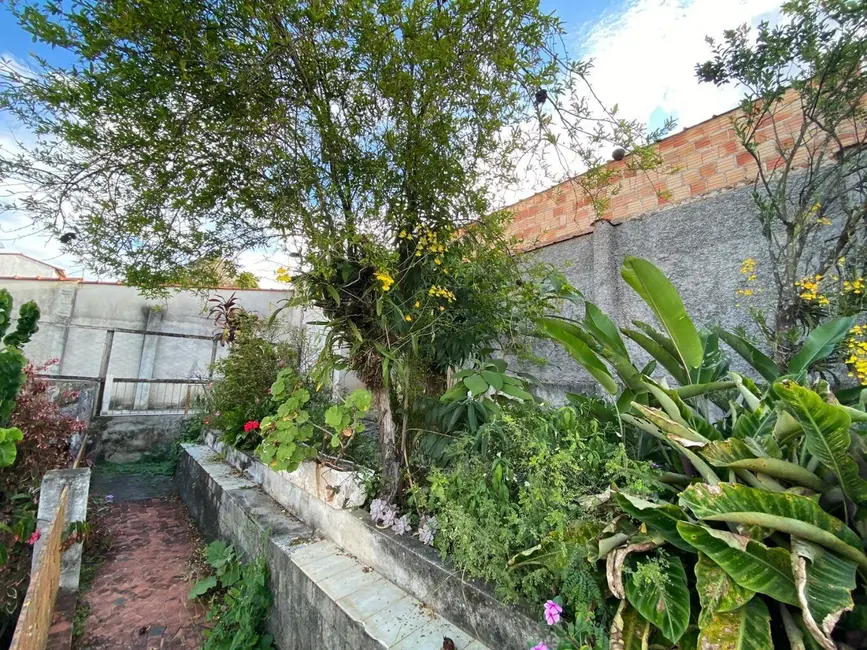 Foto 5 de Casa com 6 quartos à venda, 260m2 em Sao Lourenco - MG