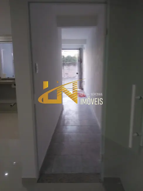 Foto 2 de Casa com 2 quartos à venda, 126m2 em Sao Lourenco - MG