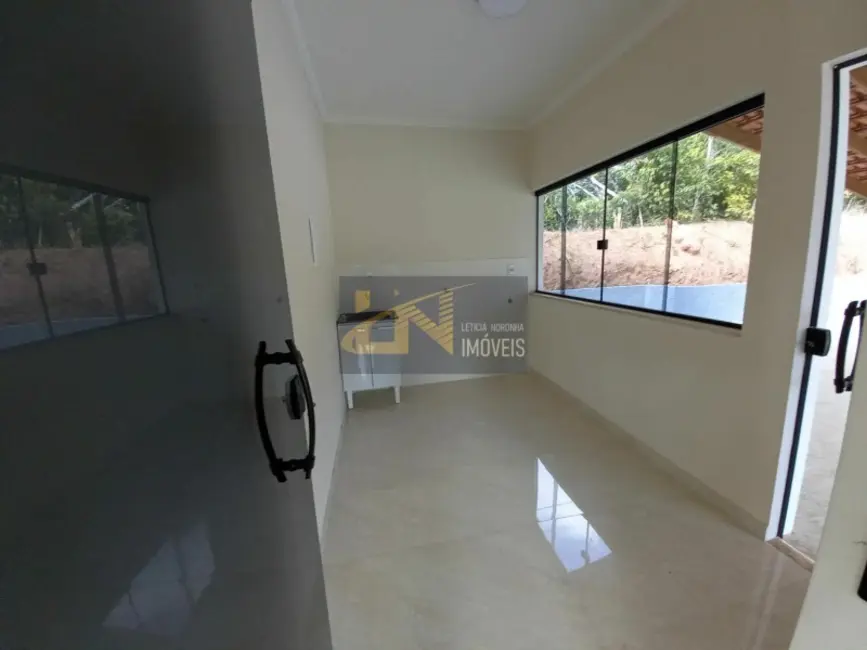 Chácara com 3 quartos à venda, 290m2 em Soledade De Minas - MG - imagem 5 Foto 5 de Chácara com 3 quartos à venda, 290m2 em Soledade De Minas - MG