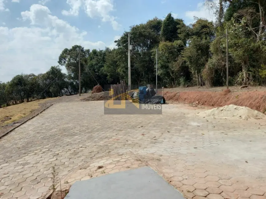 Chácara com 3 quartos à venda, 290m2 em Soledade De Minas - MG - imagem 3 Foto 3 de Chácara com 3 quartos à venda, 290m2 em Soledade De Minas - MG