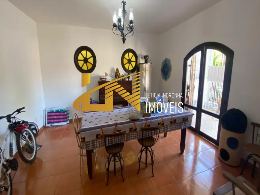 Casa com 3 quartos à venda, 205m2 em Sao Lourenco - MG - imagem 8 Foto 8 de Casa com 3 quartos à venda, 205m2 em Sao Lourenco - MG