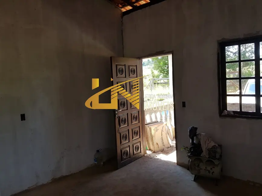 Foto 3 de Sítio / Rancho com 1 quarto à venda em Dom Vicoso - MG