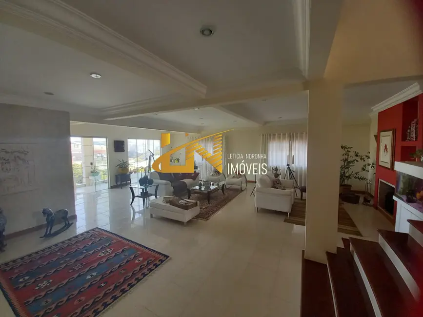 Casa com 6 quartos à venda, 716m2 em Sao Lourenco - MG - imagem 4 Foto 4 de Casa com 6 quartos à venda, 716m2 em Sao Lourenco - MG