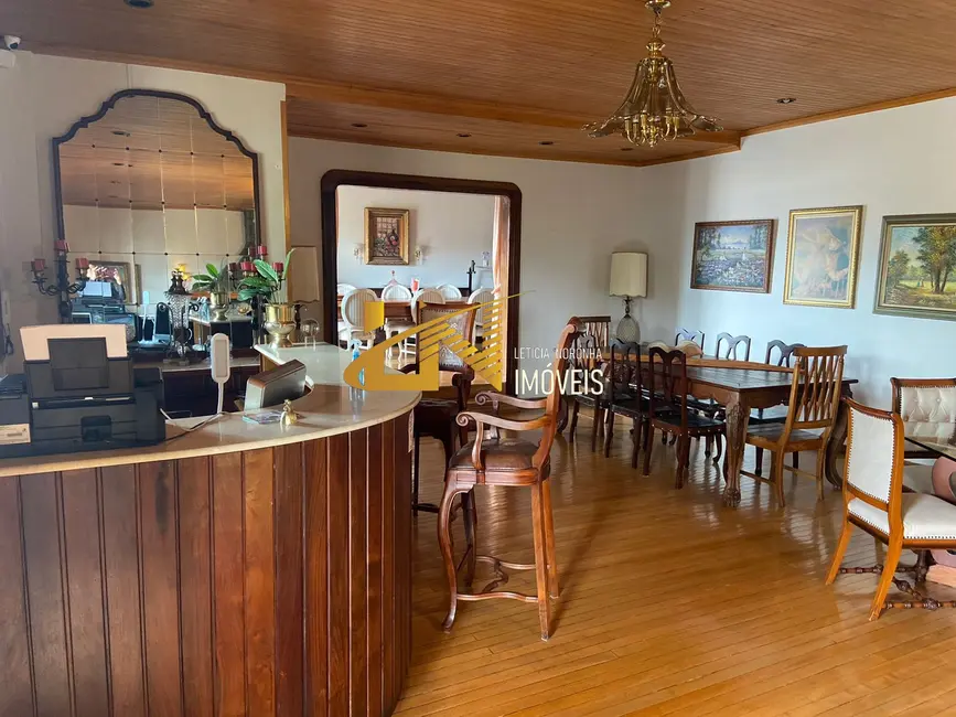 Foto 9 de Casa com 7 quartos à venda, 534m2 em Sao Lourenco - MG