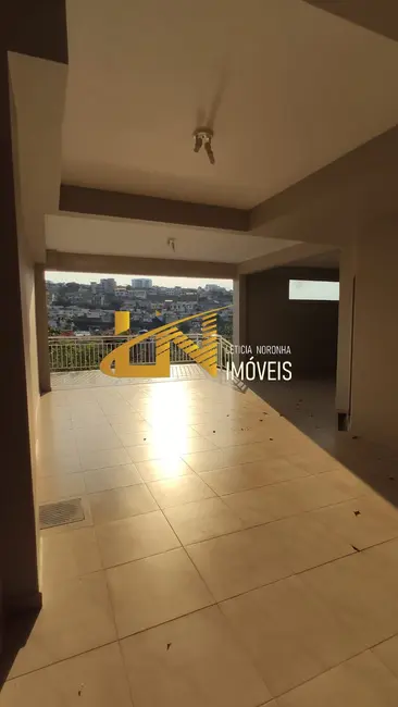 Foto 4 de Casa com 3 quartos à venda, 250m2 em Sao Lourenco - MG