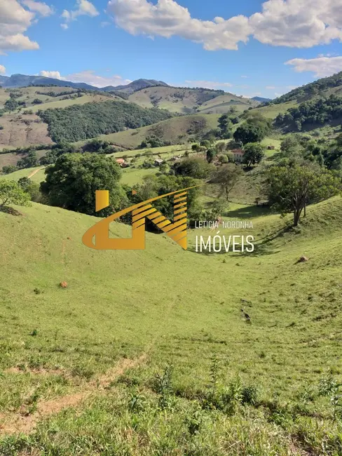 Foto 8 de Sítio / Rancho com 3 quartos à venda, 200m2 em Baependi - MG