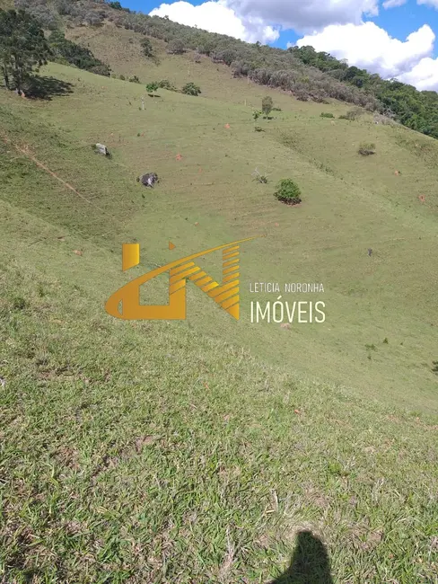 Foto 5 de Sítio / Rancho com 3 quartos à venda, 200m2 em Baependi - MG