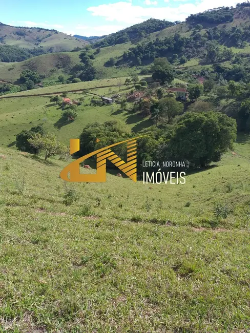 Foto 7 de Sítio / Rancho com 3 quartos à venda, 200m2 em Baependi - MG