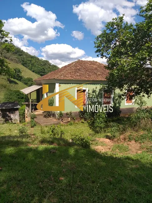 Foto 1 de Sítio / Rancho com 3 quartos à venda, 200m2 em Baependi - MG