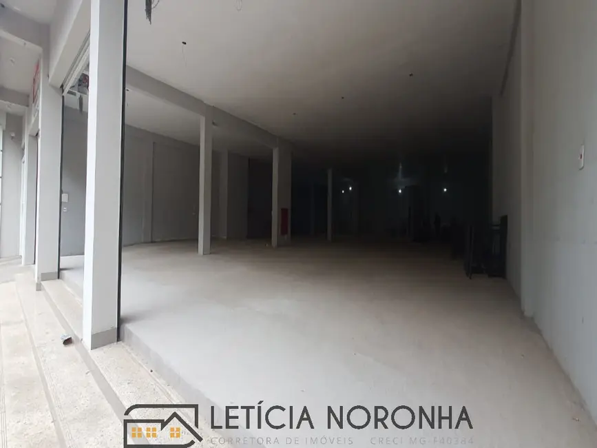 Foto 1 de Sala Comercial para alugar, 307m2 em Centro, Sao Lourenco - MG