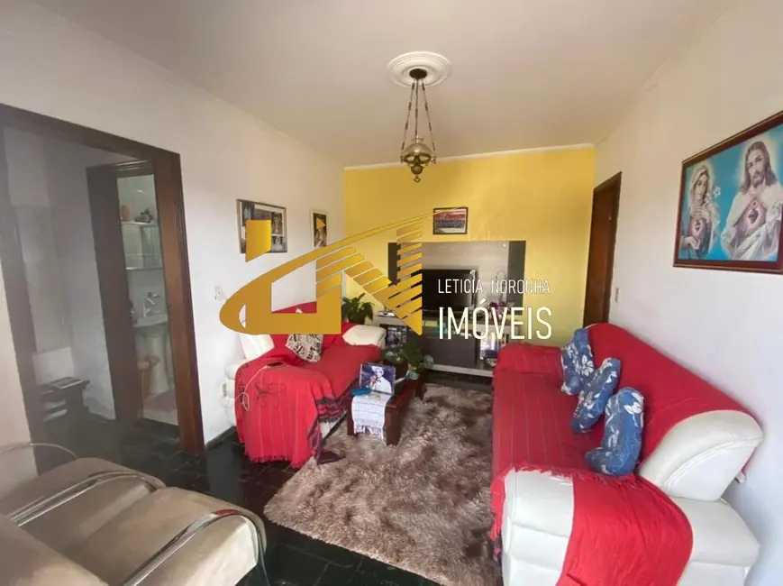 Casa com 3 quartos à venda, 155m2 em Sao Lourenco - MG - imagem 4 Foto 4 de Casa com 3 quartos à venda, 155m2 em Sao Lourenco - MG