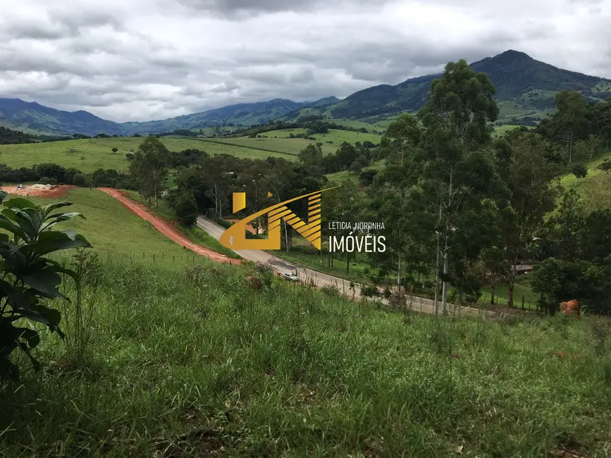 Foto 4 de Terreno / Lote à venda em Dom Vicoso - MG