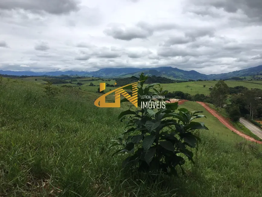 Foto 6 de Terreno / Lote à venda em Dom Vicoso - MG