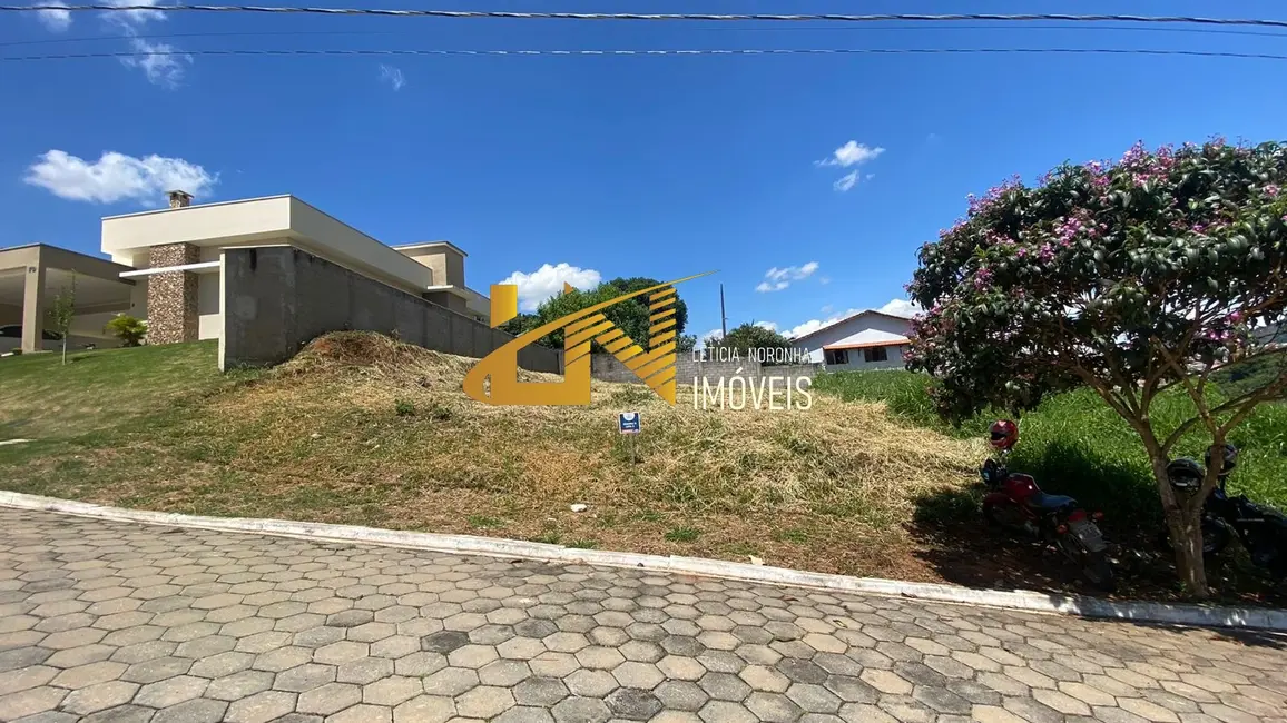 Foto 2 de Terreno / Lote à venda, 406m2 em Sao Lourenco - MG