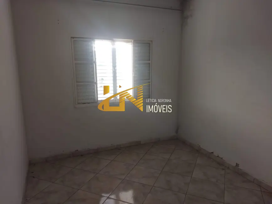 Foto 4 de Casa com 2 quartos à venda, 135m2 em Sao Lourenco - MG