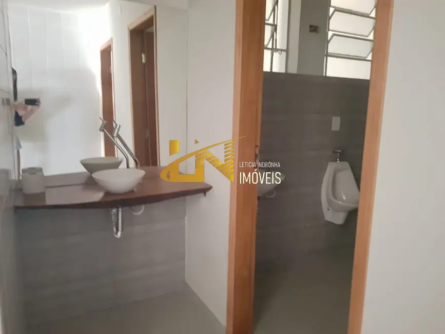 Sala Comercial para alugar, 316m2 em Centro, Sao Lourenco - MG - imagem 4 Foto 4 de Sala Comercial para alugar, 316m2 em Centro, Sao Lourenco - MG