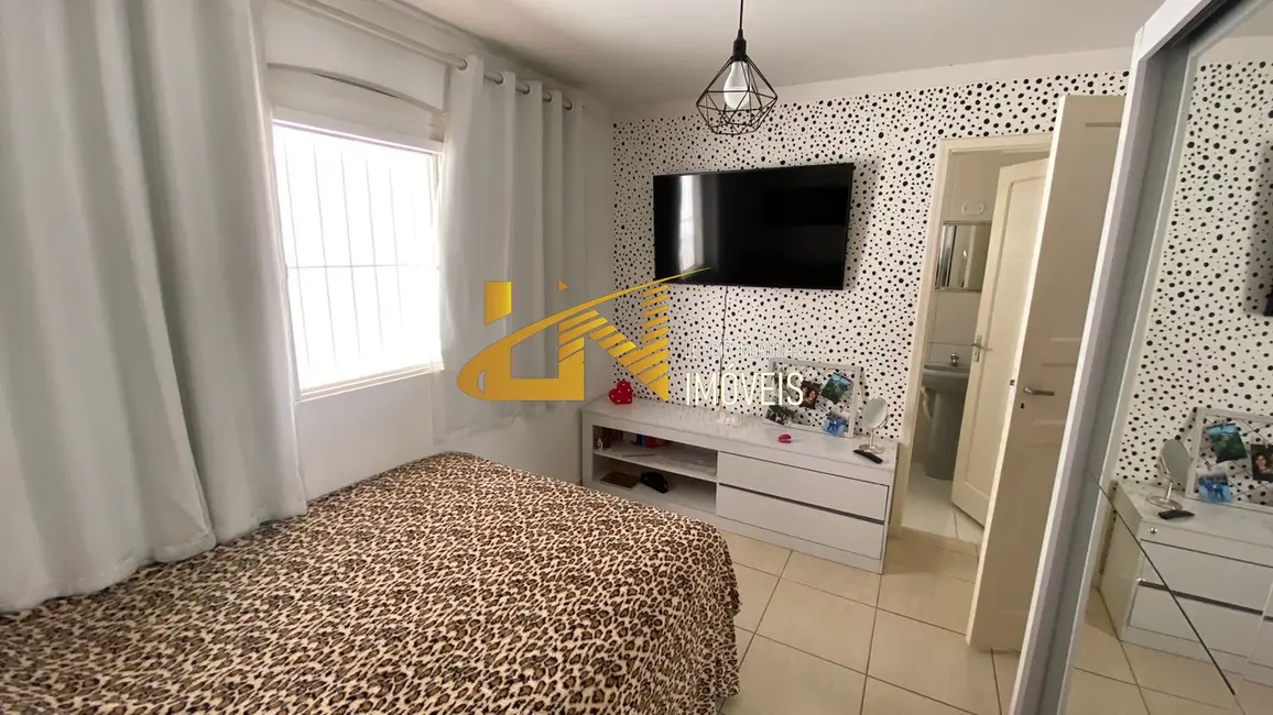 Casa com 3 quartos à venda, 154m2 em Centro, Sao Lourenco - MG - imagem 9 Foto 9 de Casa com 3 quartos à venda, 154m2 em Centro, Sao Lourenco - MG