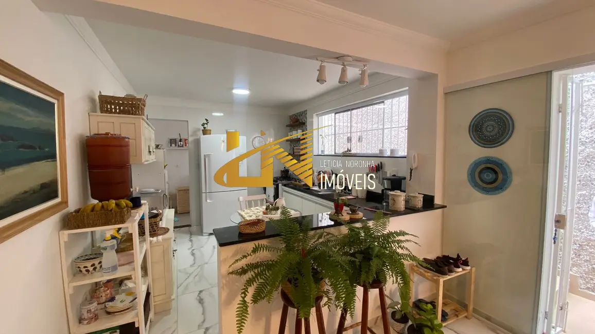 Casa com 3 quartos à venda, 163m2 em Sao Lourenco - MG - imagem 6 Foto 6 de Casa com 3 quartos à venda, 163m2 em Sao Lourenco - MG