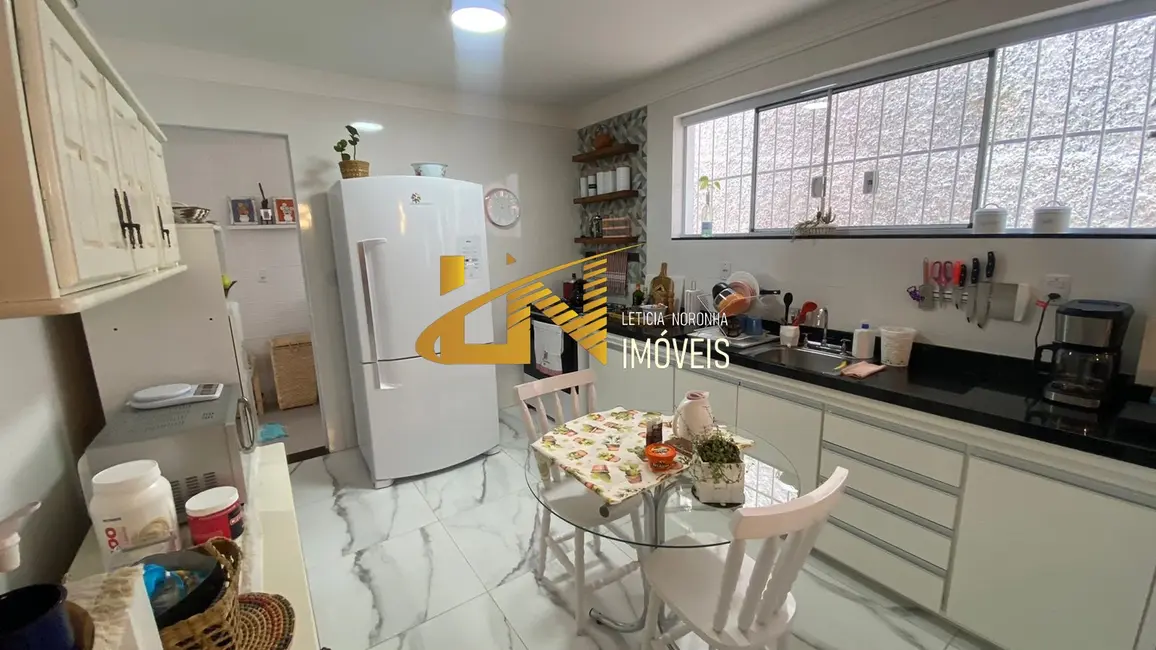 Casa com 3 quartos à venda, 163m2 em Sao Lourenco - MG - imagem 7 Foto 7 de Casa com 3 quartos à venda, 163m2 em Sao Lourenco - MG