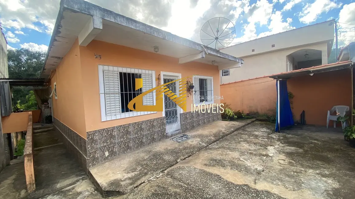 Foto 2 de Casa com 3 quartos à venda, 70m2 em Sao Lourenco - MG