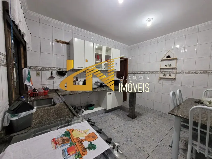 Foto 7 de Casa com 5 quartos à venda, 138m2 em Sao Lourenco - MG