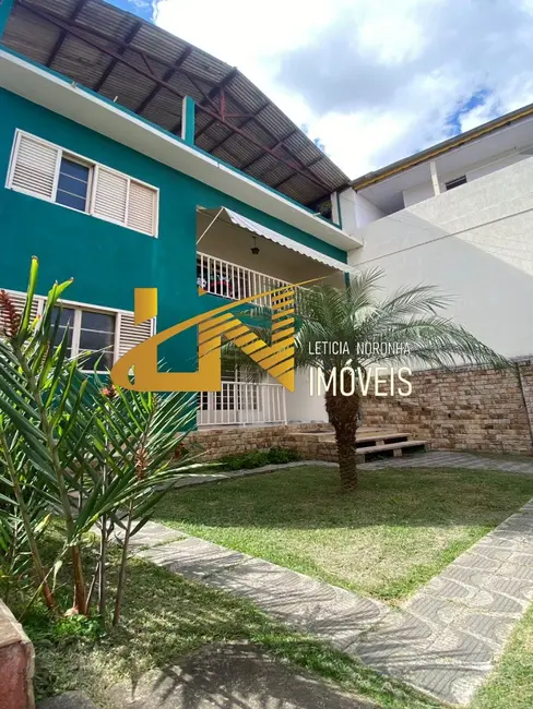 Casa com 3 quartos à venda, 288m2 em Sao Lourenco - MG - imagem 3 Foto 3 de Casa com 3 quartos à venda, 288m2 em Sao Lourenco - MG