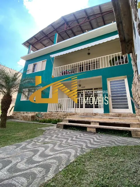 Foto 2 de Casa com 3 quartos à venda, 288m2 em Sao Lourenco - MG