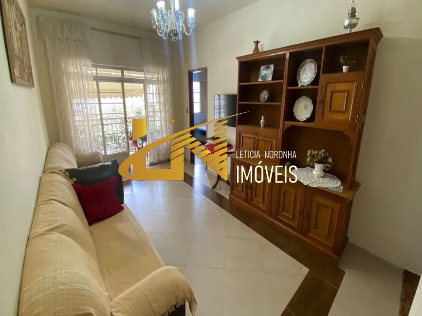 Casa com 3 quartos à venda, 288m2 em Sao Lourenco - MG - imagem 6 Foto 6 de Casa com 3 quartos à venda, 288m2 em Sao Lourenco - MG